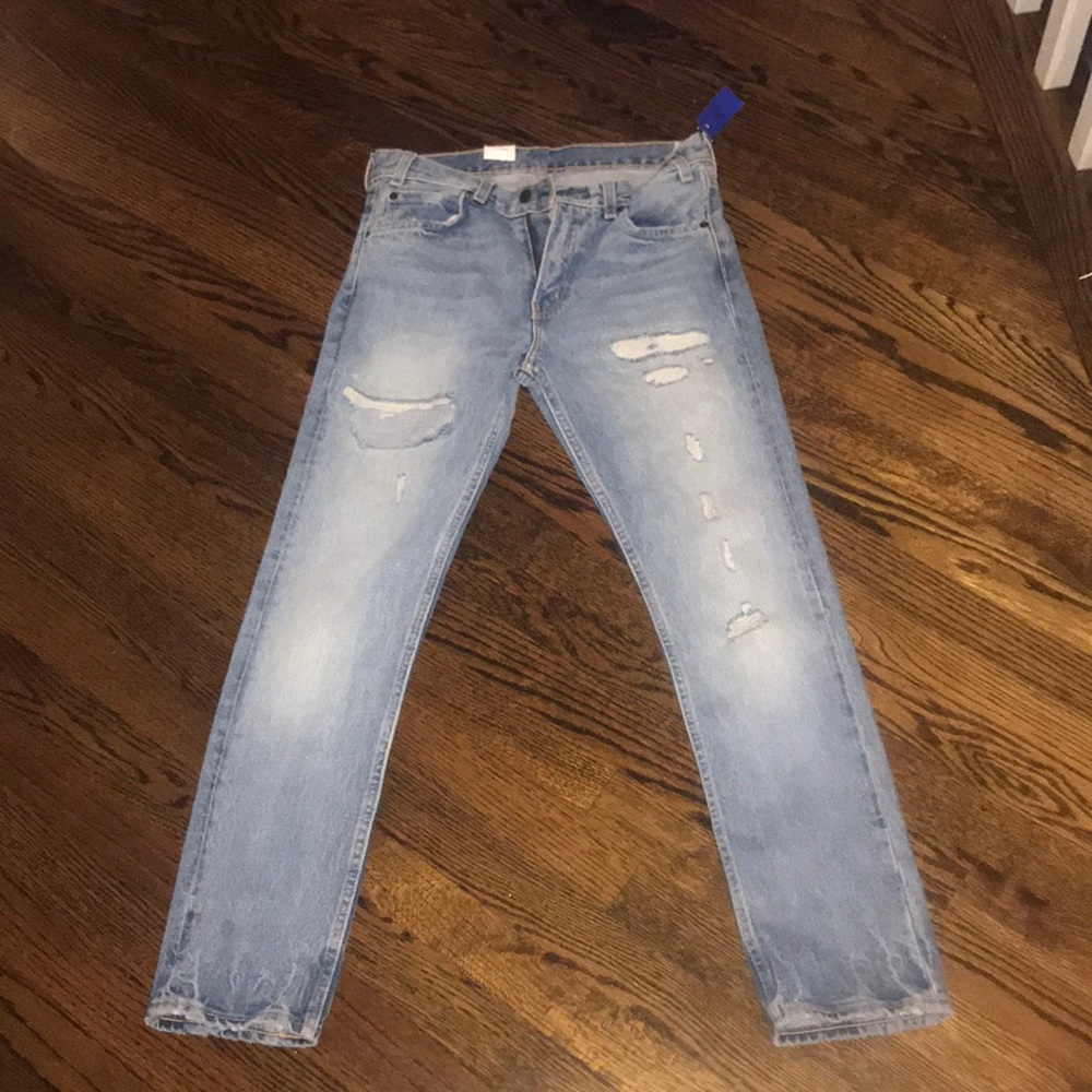 Levi Straight Leg Jeans